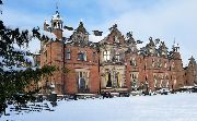 Keele Hall in the snow